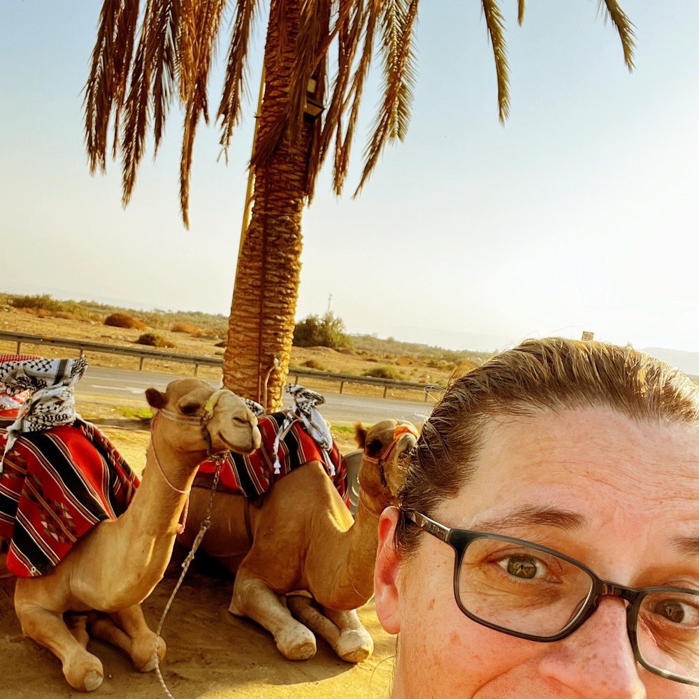 Meet your Posher, Debbie